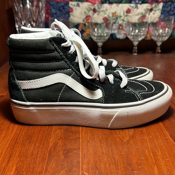 VANS Unisex Black & White Hightop Sneakers - Picture 6 of 10